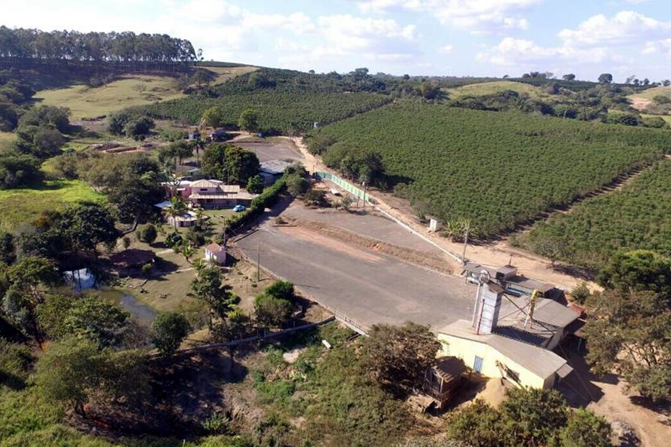 la-mora-cafes-fazenda-serra-negra-01